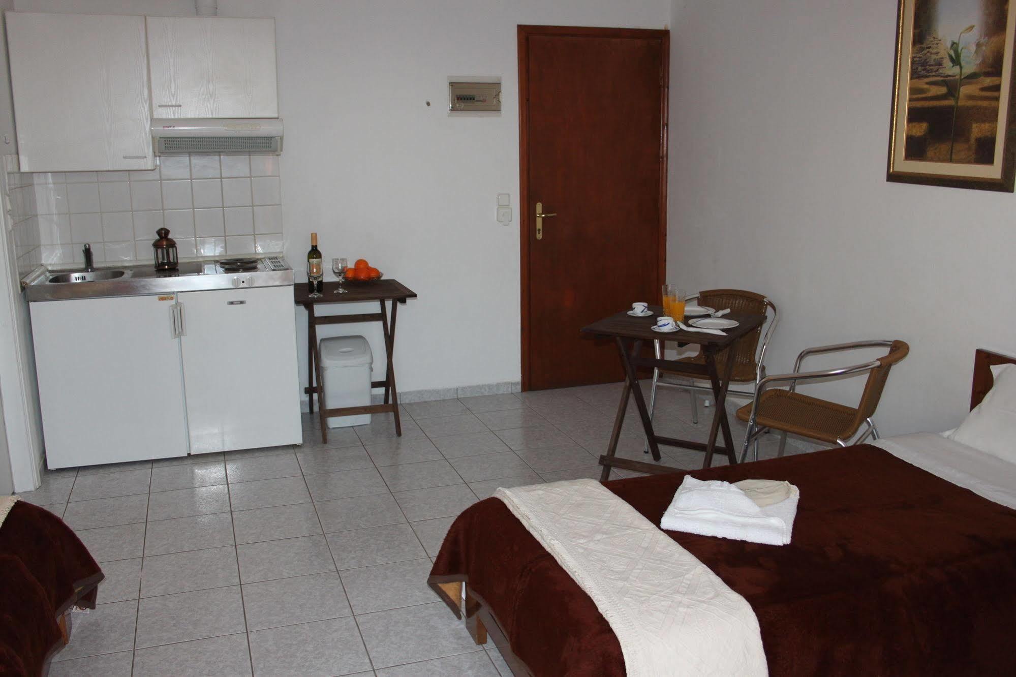 123 Armonia Studios Loutra Edipsou  Ngoại thất bức ảnh